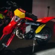 motocicleta adventure gasgas
