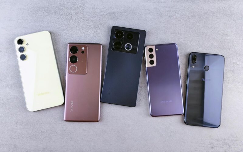 cinci telefoane