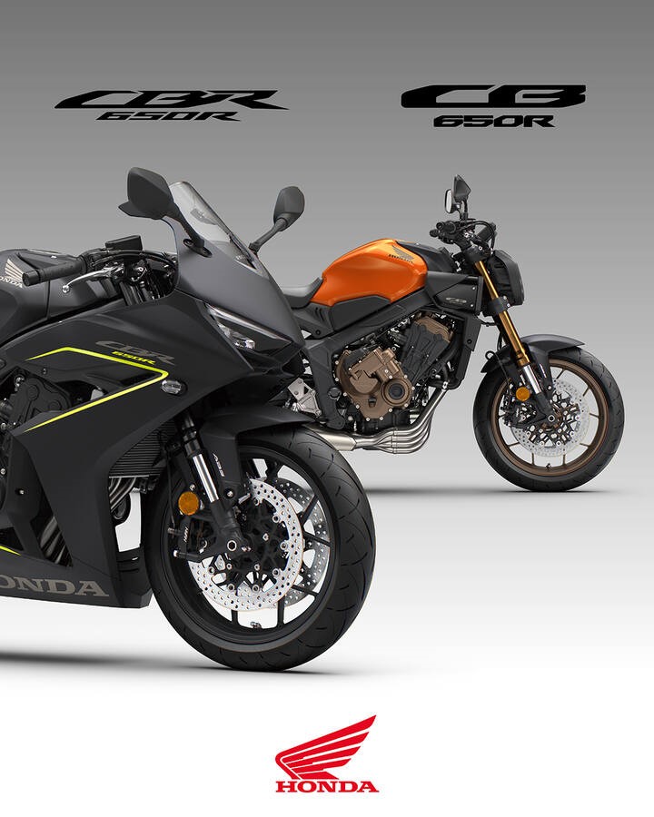 motociclete honda seria cb si cbr pe fundal gri