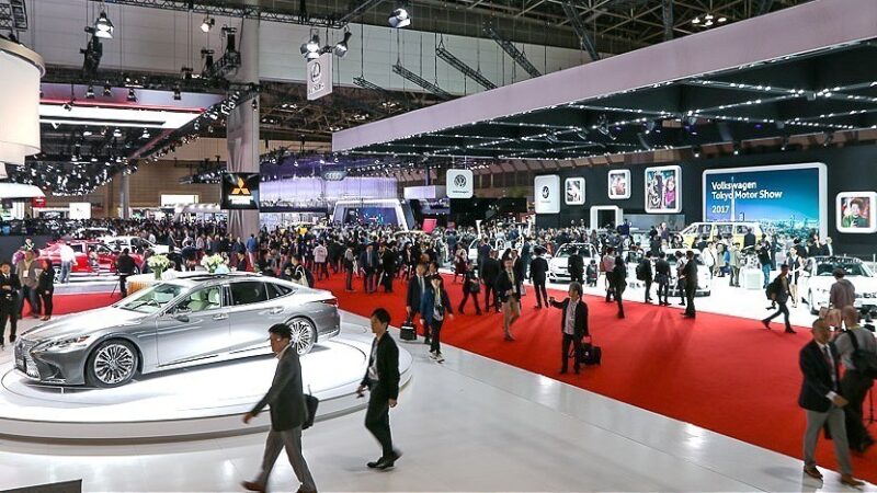 showroom expozitie auto moto japonia