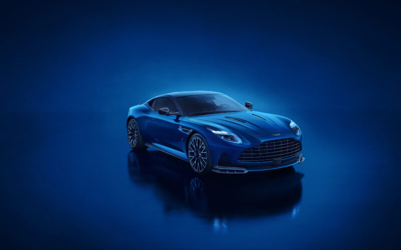Exteriorul lui Aston Martin DB12 S