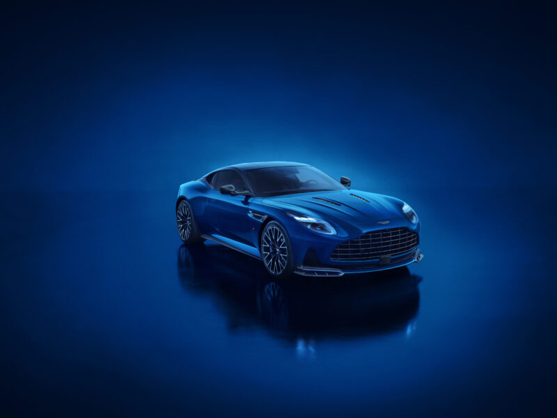 Exteriorul lui Aston Martin DB12 S