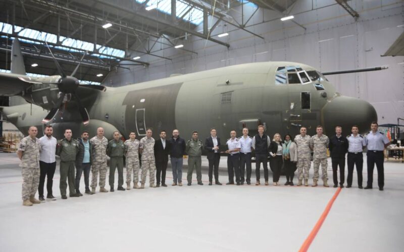 Avion C-130J