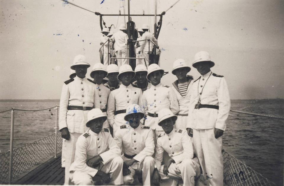 Echipaj pe submarinul "Delfinul"