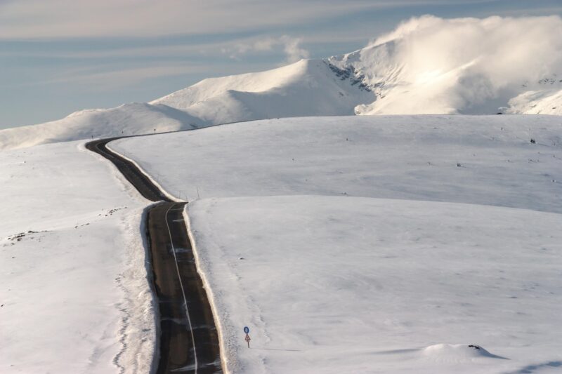 Zăpadă pe Transalpina