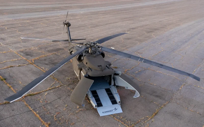 elicopter black hawk modificat pentru a zbura autonom