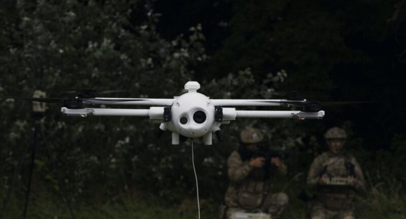 drona sky mantis 2 cu sistem infinity tether