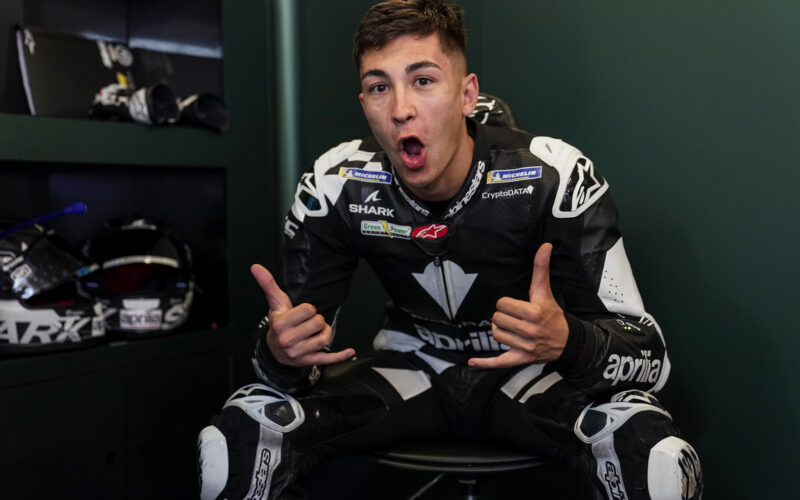 pilotul de curse motogp raul fernandez la bozele motogp