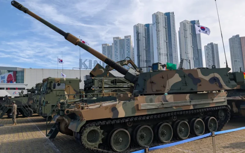 Obuzierul autopropulsat K-9 la ADEX 2025