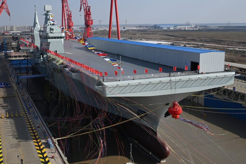 Navă purtătoare de drone Type 076 Sichuan