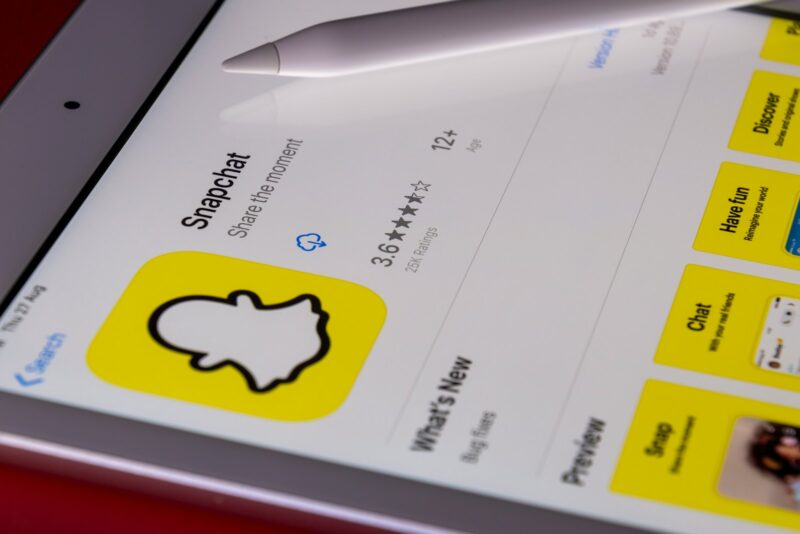 Snapchat va percepe taxe utilizatorilor pentru stocarea fotografiilor și videoclipurilor vechi