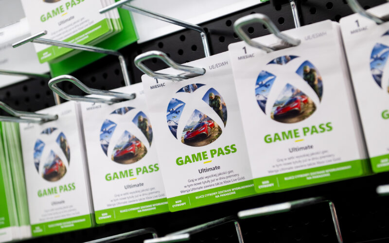Card cadou pentru o lună de Xbox Game Pass Ultimate