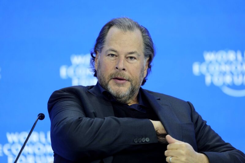 marc benioff ceo al salesforce la un eveniment