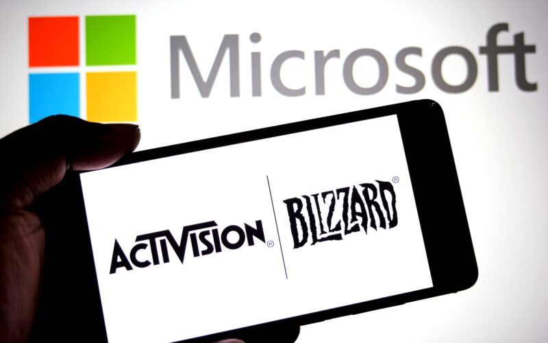 Logo-urile Microsoft și Activision Blizzard