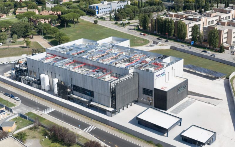 noua fabrica de productie sateliti a Thales Alenia Space de la periferia Romei