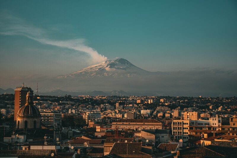 Eruptia vulcanului Etna din Sicilia