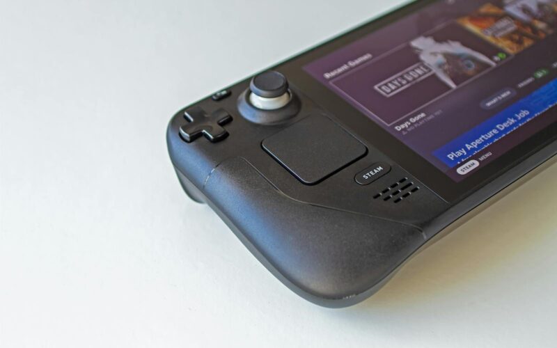 Consola-portabila-Steam-Deck