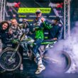 motociclist ennduro pe podium