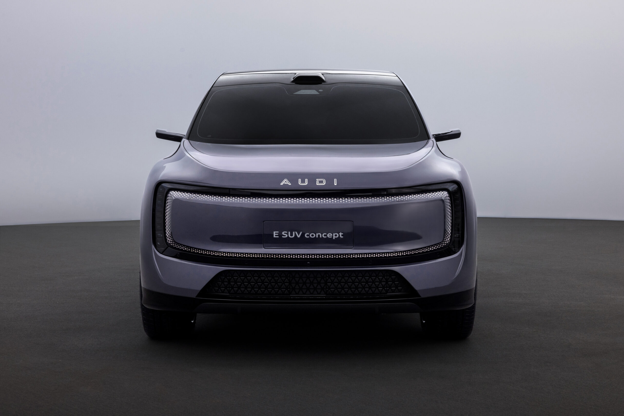 AUDI E SUV concept