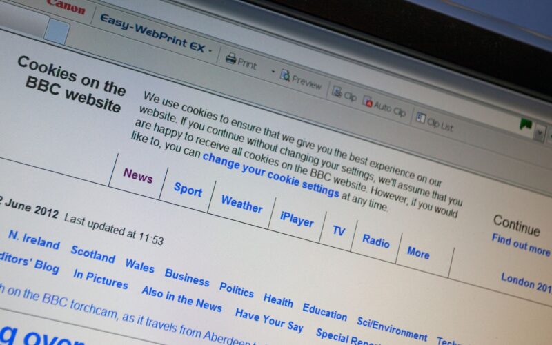Notificare cookies pe site-ul BBC