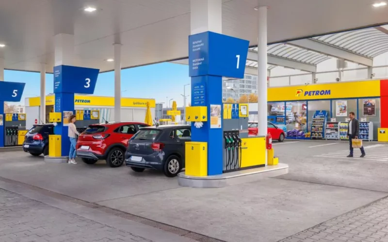 benzinărie Petrom