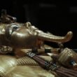 Masca-mortuară-a -lui-Tutankhamon