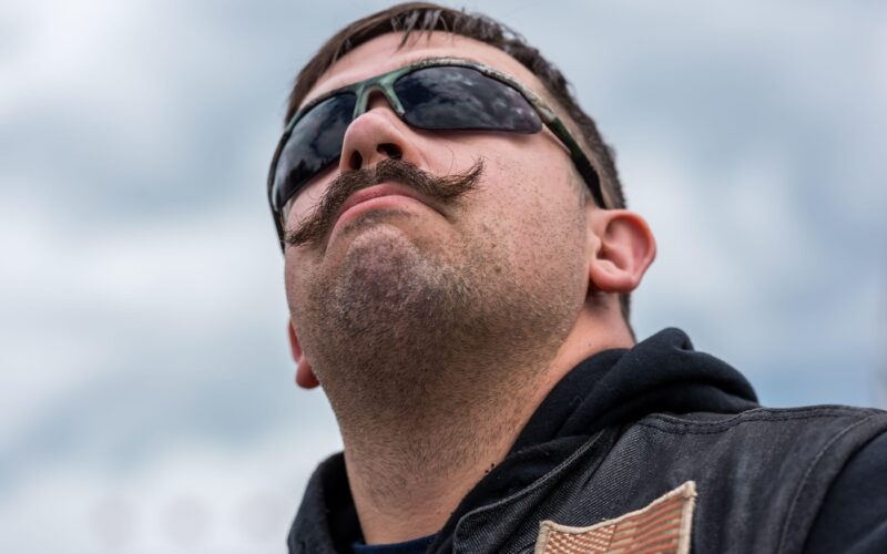 Mustață-în-US-Army