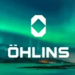 nou logo ohlins alb pe fundal verde de aurora boreala