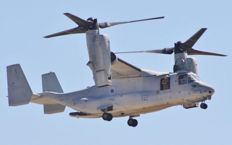 aeronava v-22 osprey in zbor