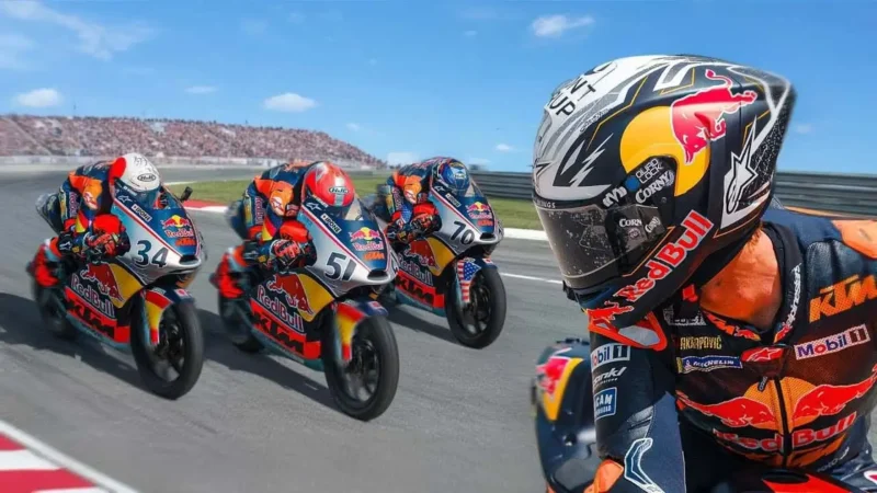 piloti de curse pe un circuit cu motociclete de viteza