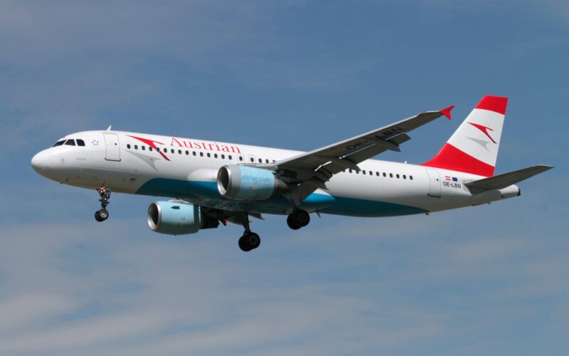 avion austrian airlines in zbor