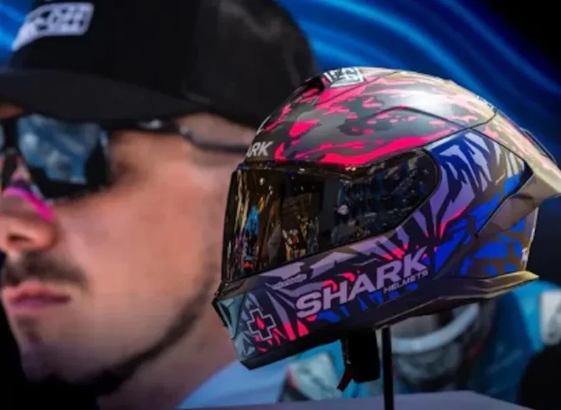 casca moto de viteza multicolora