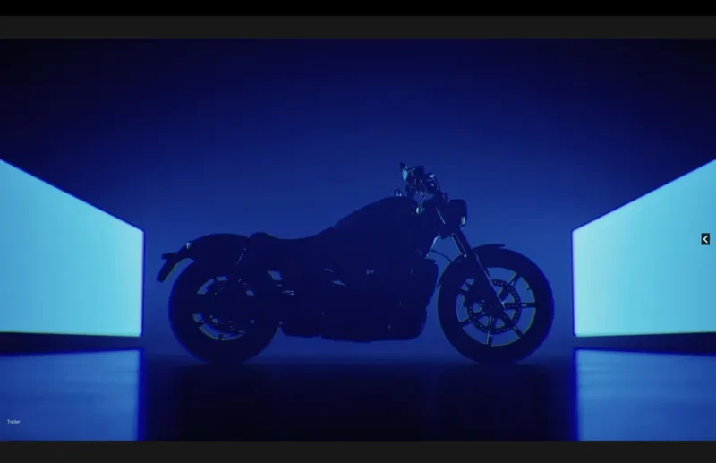 umbra motocicleta retro pe fundal albastru