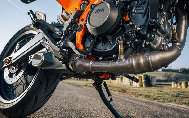 motor ktm portocaliu