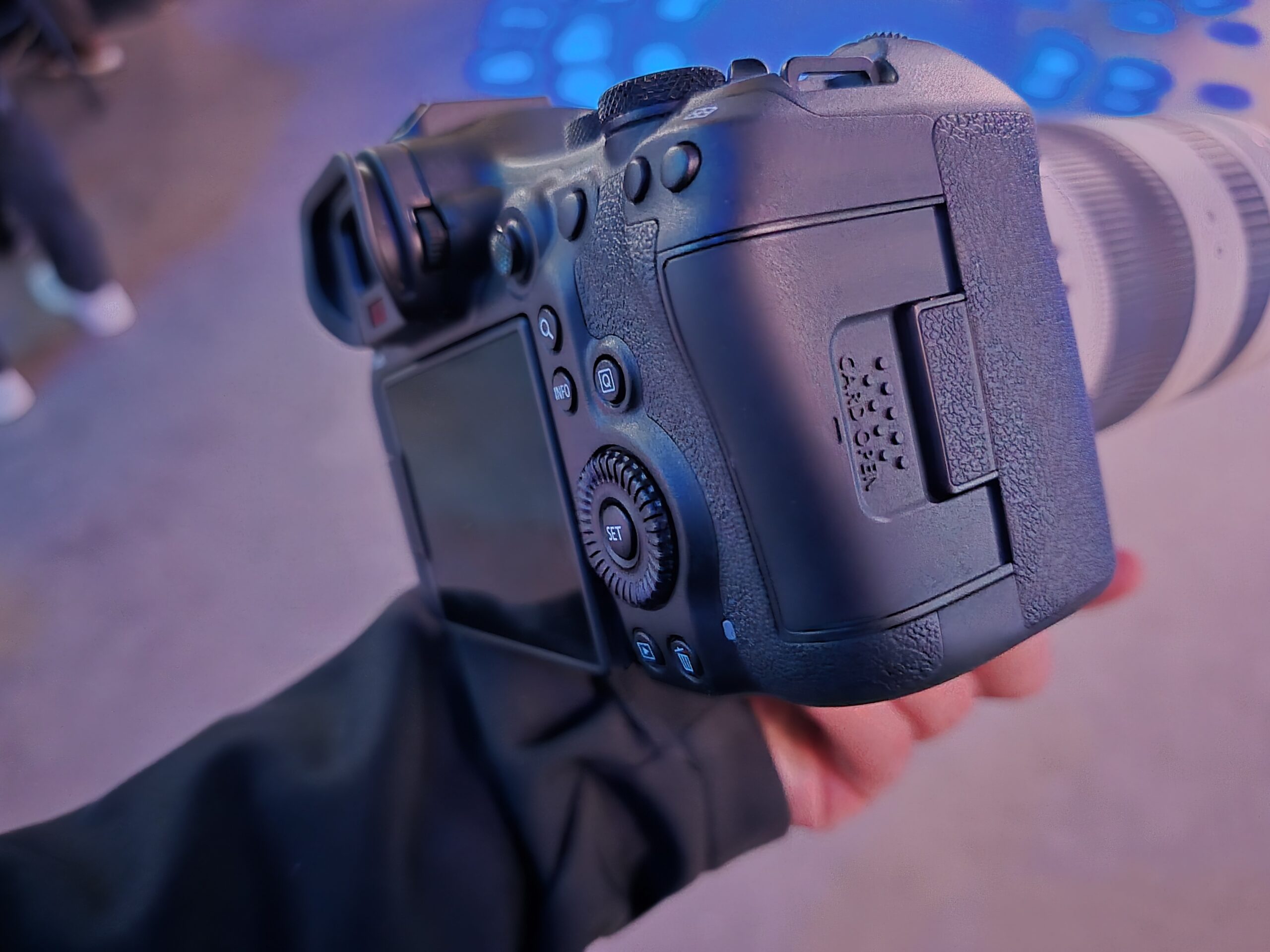 canon-eos-r6-mark-iii-body-camera-foto-aparat