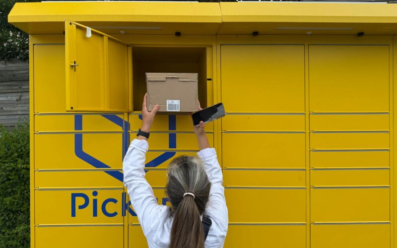 locker-colete-livrare