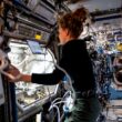 Astronaut pe Stația Spațială Internațională