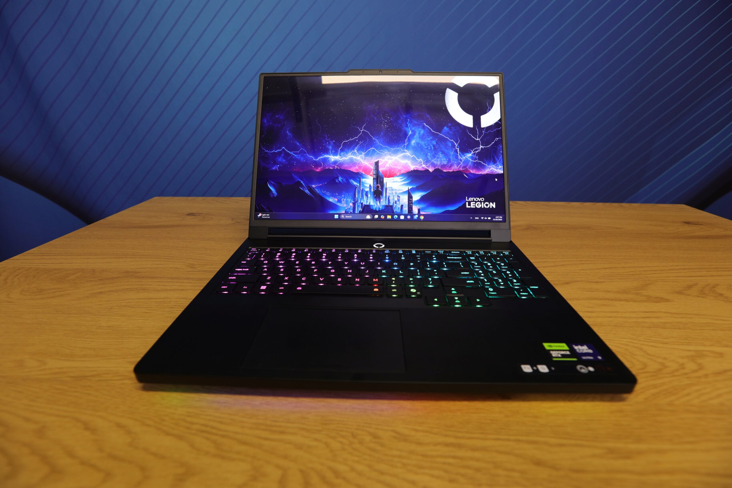 laptop-lenovo-legion-pro-7-nvidia
