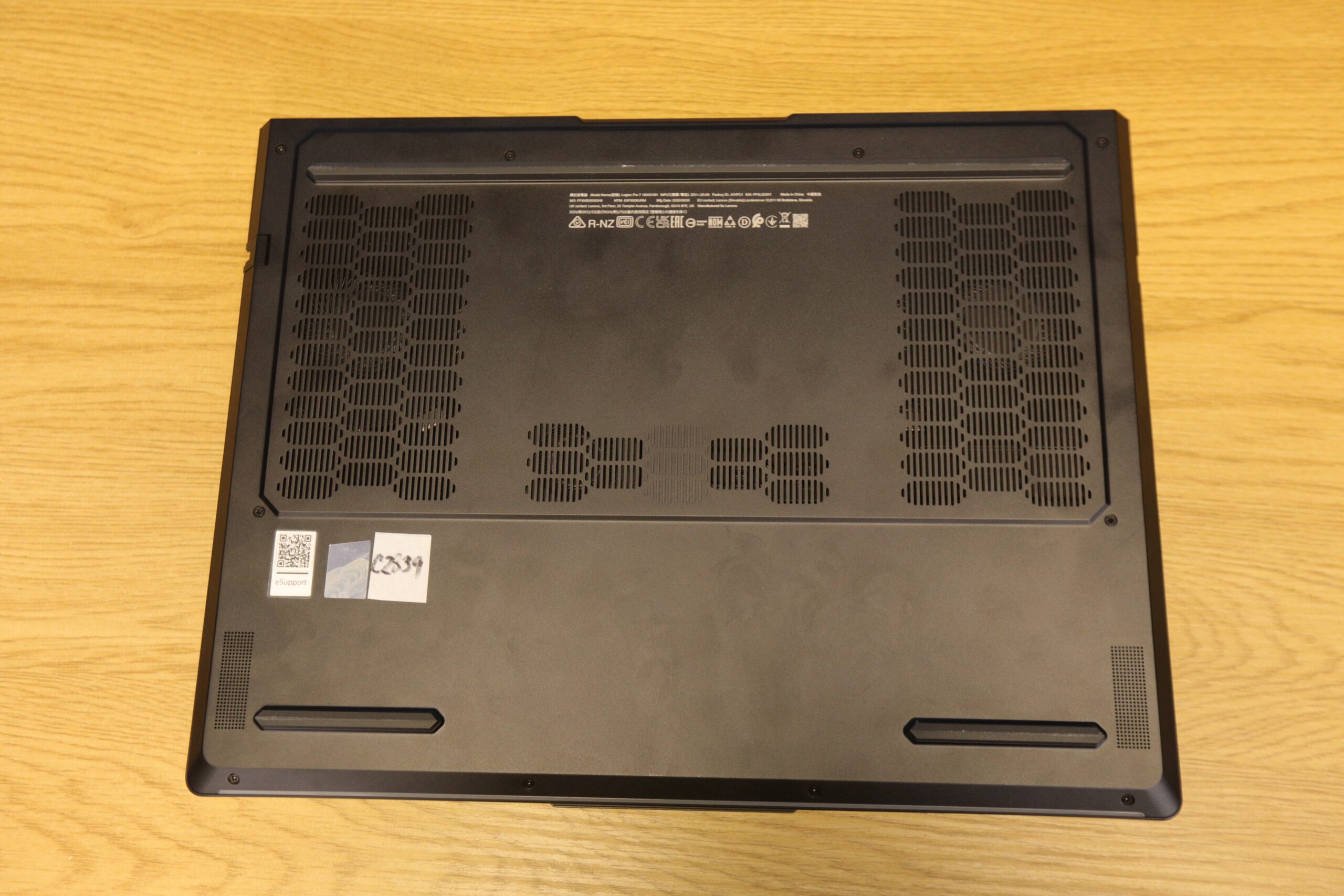 laptop-lenovo-legion-pro-7-nvidia