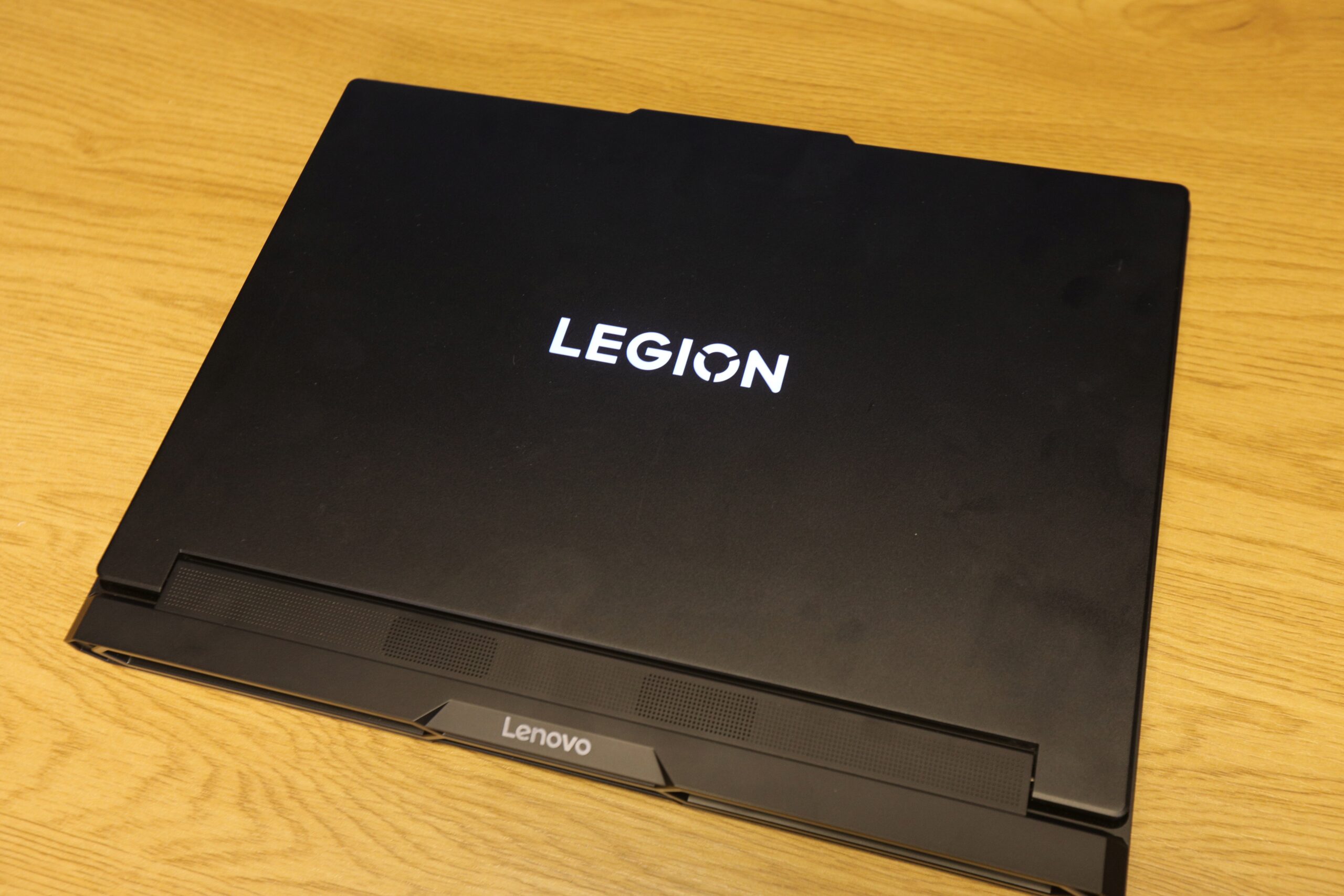 laptop-lenovo-legion-pro-7-nvidia