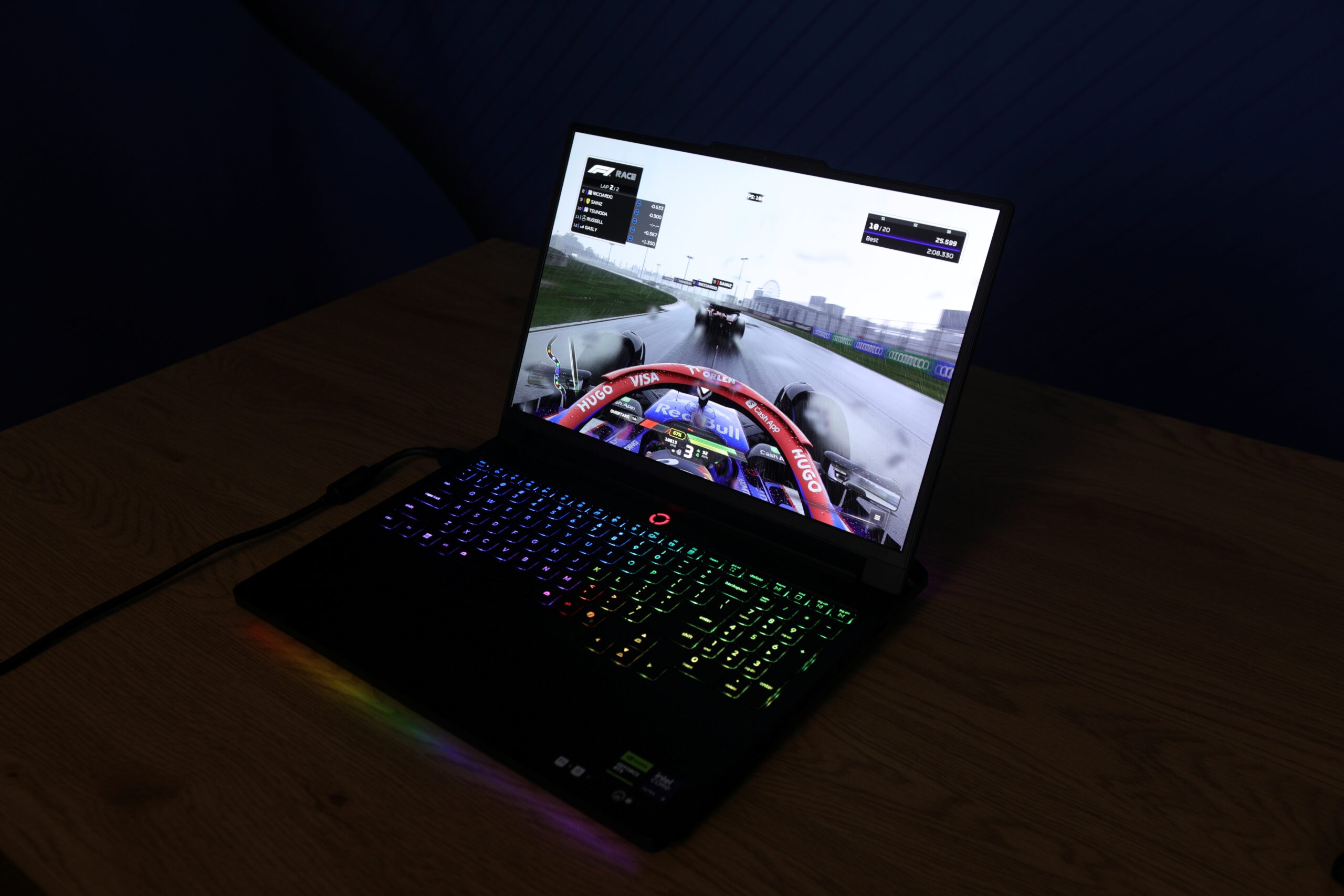 laptop-lenovo-legion-pro-7-nvidia