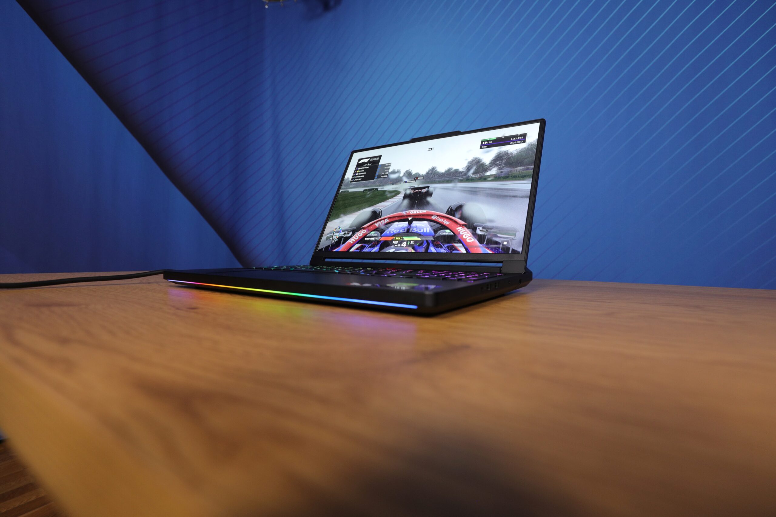 laptop-lenovo-legion-pro-7-nvidia