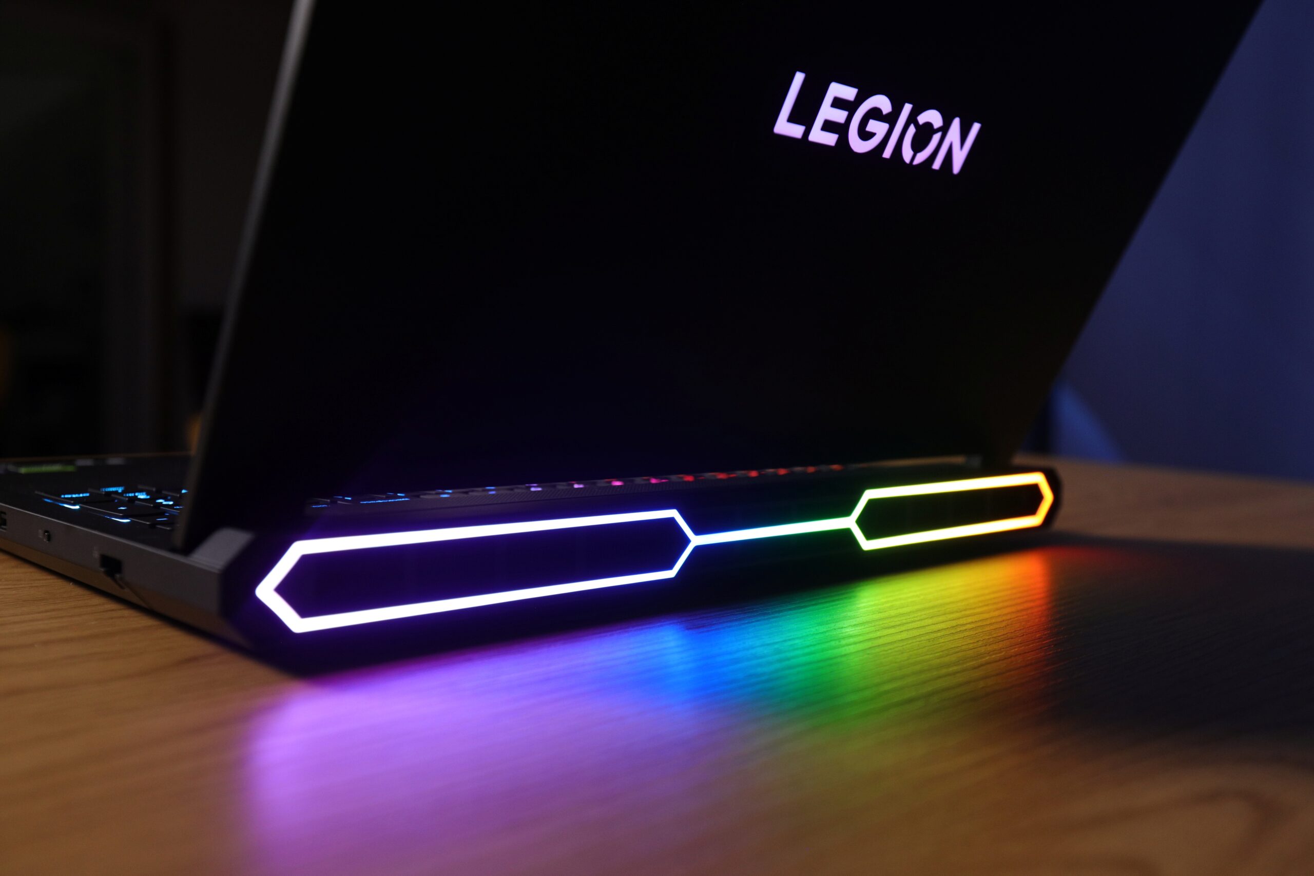 laptop-lenovo-legion-pro-7-nvidia