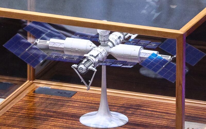 Machetă a noii stații spațiale ruse