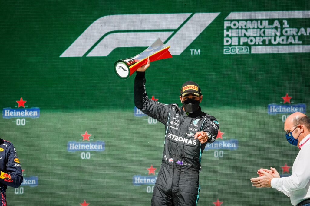 Lewis-Hamilton-victorie-Mercedes-Portugalia-2021