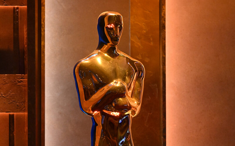 statueta-premiile-Oscar