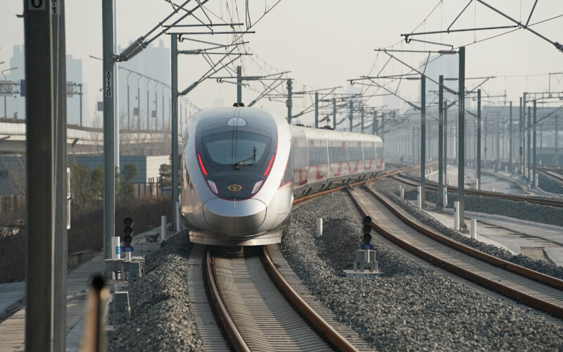 tren-rapid-China