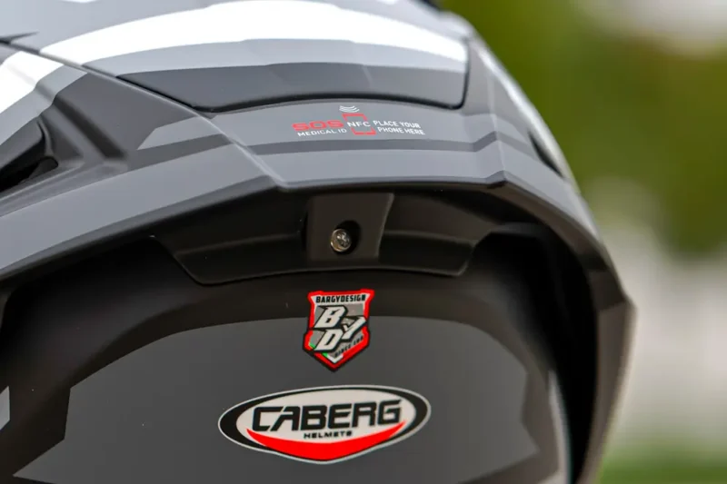 casca moto de culoare