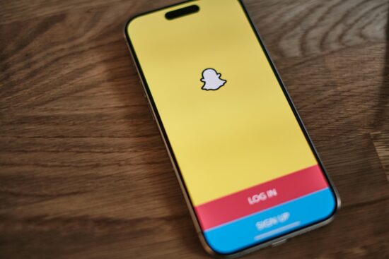 snapchat-retea-sociala