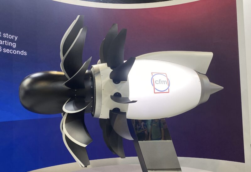 motor avion, open fan, palate expuse